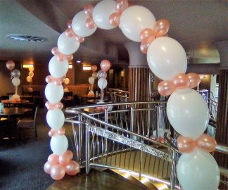 Latex Link Balloon Arch