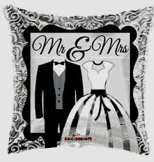 18" Mr & Mrs Cushion Balloon